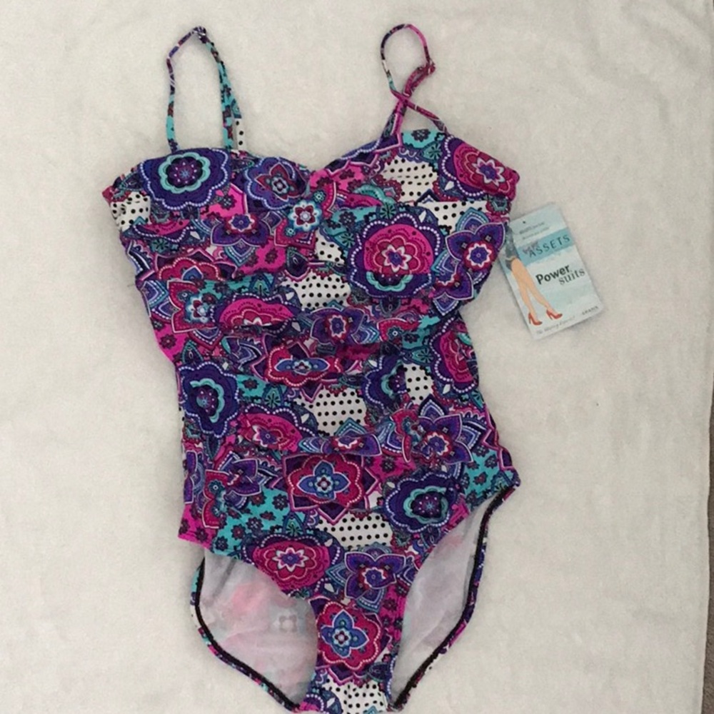 One piece‎ swimsuit Assets by Spanx Size M